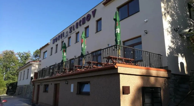 Hotel Zlechov, Buchen Sie Hotel Plumlov Olmütz