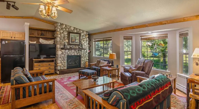 Cozy Home w/ Hot Tub: 7 Mi to Pagosa Hot Springs, Prenota Casa vacanze Pagosa Springs Colorado