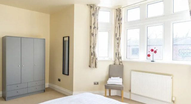 Whitefield Charm Cozy 2 Bedroom Apartment Sleeps 8