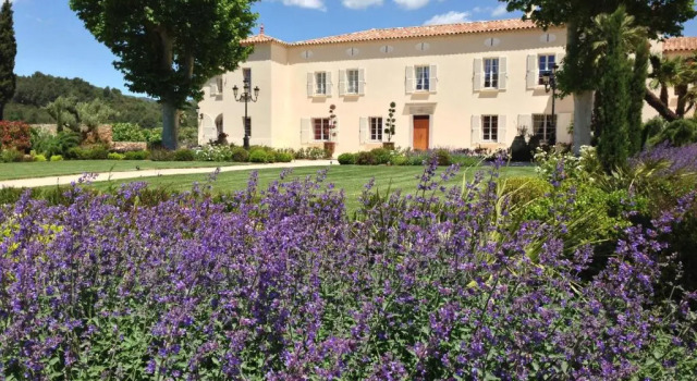 Апартаменты Chateau de la Clapiere