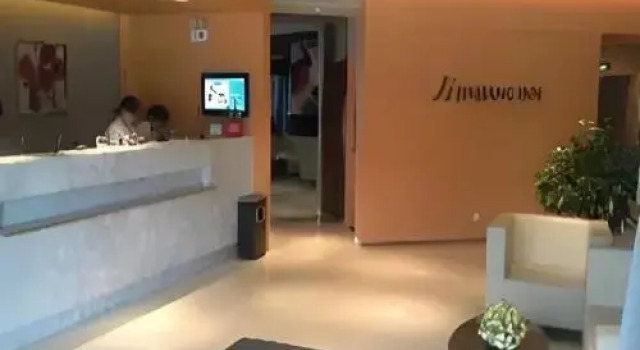 Moldova, Rezerwuj Hotel  