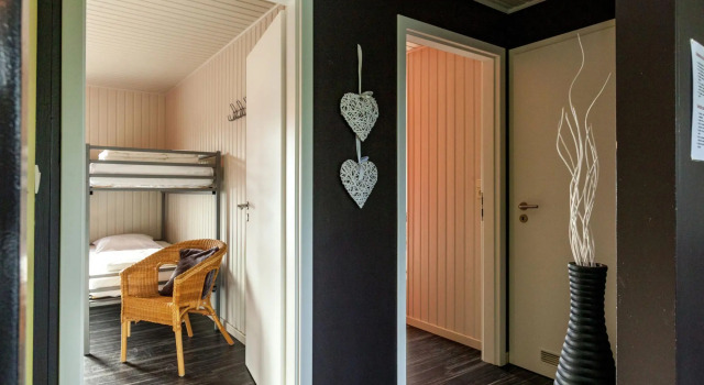 Boutique Chalet in Bullingen Near Lake, Rezerwuj Chalet Buellingen 