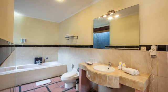 Вилла с 2 комнатами Putri Bali Seminyak Villa