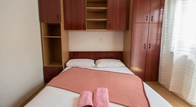 Apartments and Room Ruzica
