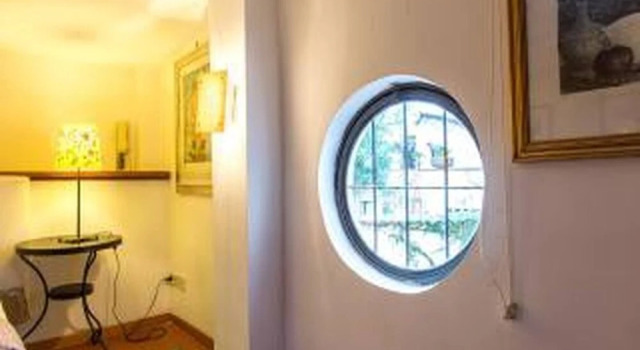 Small Cottage via dei Sabelli 195, Забронировать Дом для отпуска Виллы Рима, Вилла
