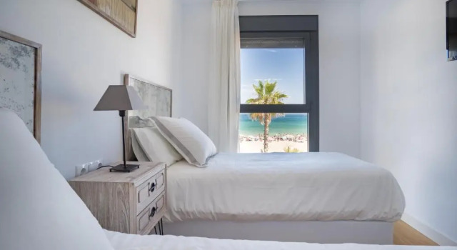 Gran vivienda de lujo frente al mar, Забронировать Апартаменты/квартира Отели Малаги с бассейном, рядом с Здание Табакалера, Бассейн