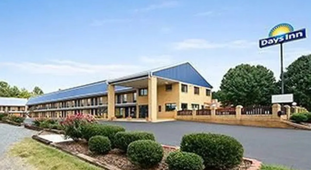 Четырёхместный номер Standard Days Inn by Wyndham Richburg