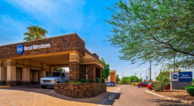 Двухместный люкс Wyndham Tucson Airport Hotel & Conference Center