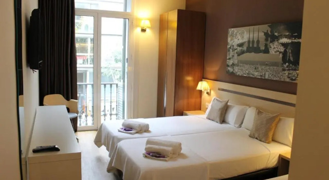 Номер Deluxe Hostal Barcelona Centro