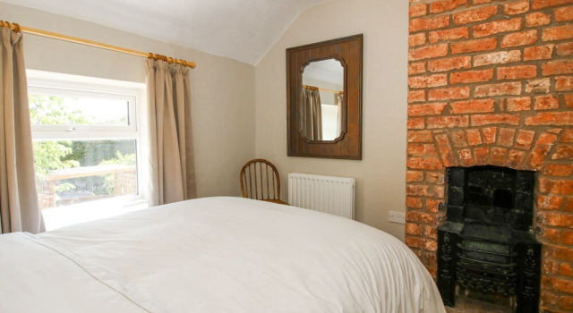 Pennal Cottage, Buchen Sie Ferienhaus Cottages in Maesbury Marsh, Cottage