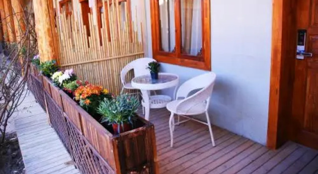 Lijiang Lugu Lake Chujian Homestay, Book Hotel Dazui Kina