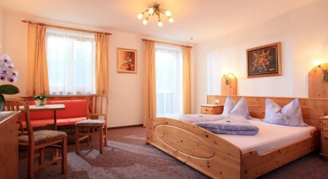 Freihof, Rezervovat Hotel Hotely v Tyrolsko se snídaní, Snídaně