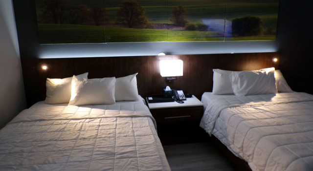 Luxor Inn & Suites, a Travelodge by Wyndham, Buchen Sie Hotel Elkins 