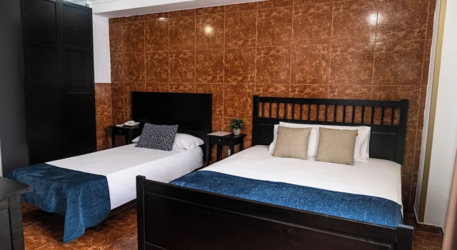 Трёхместный номер Standard Hotel Adonis Capital