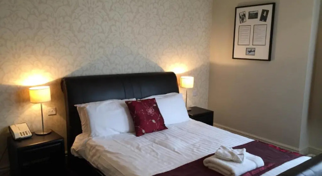 Люкс The Crown Hotel