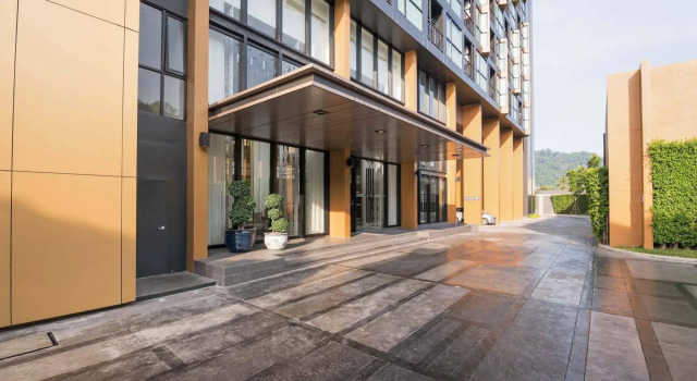 THE BASE Height by Favstay, Забронировать Отель Пхукет Таун остров Пхукет