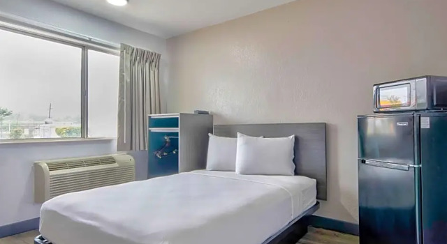 Номер Standard Motel 6-Austin, TX - North