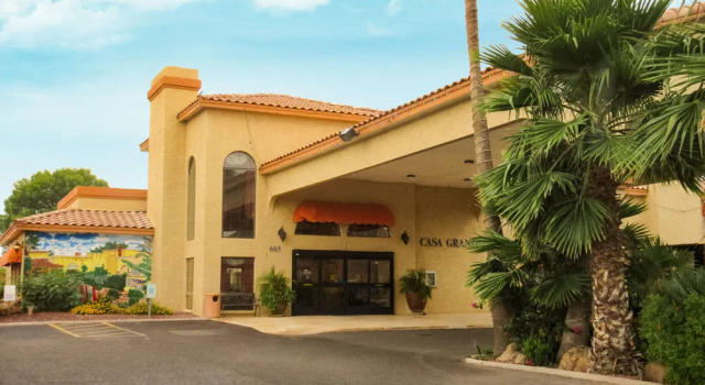 Quality Inn, Book Hotel Hoteller i Casa Grande med parkering, Parkering