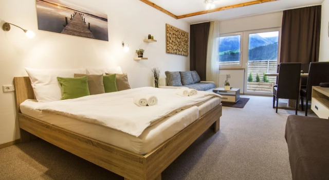 Люкс Comfort с видом на горы Mountain View Apartments