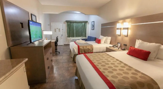 Четырёхместный номер Standard Ramada by Wyndham & Suites South Padre Island