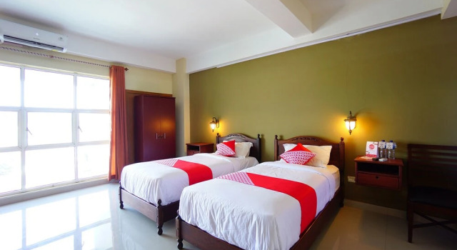 Bastiana Residence by OYO Rooms, Book Hotel Hotels in Sulawesi with Parking, Parking