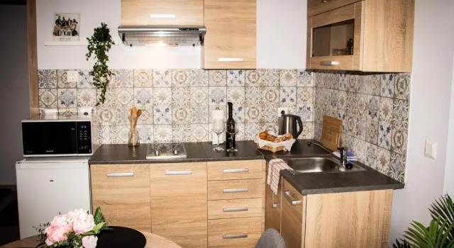 Студия Loli Apartman