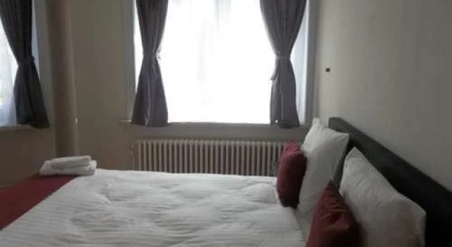 House Ela, Varaa Hotelli Hotellit Brussels pysäköinnillä, Pysäköinti
