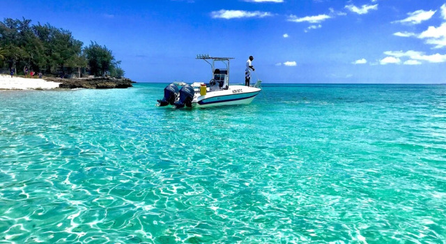 Eden Bay Eco Lodge, Book Hotel Hotels in Vilanculos with Parking, Parking