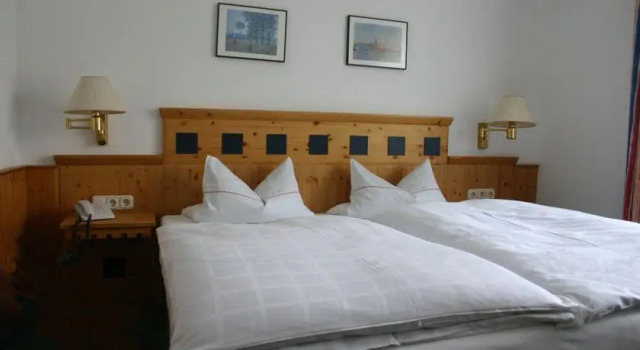 Hotel-Restaurant Weinhaus Flach, Prenota Hotel Erlabrunn Distretto della Bassa Franconia