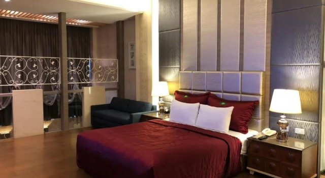 Номер Deluxe 麗登精品汽車旅館
