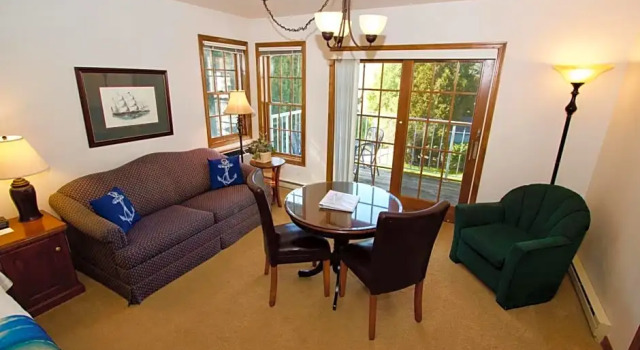 Двухместный номер Standard с балконом Baileys Harbor Yacht Club Resort