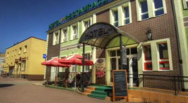 Hotel i Restauracja Nad Jeziorem, Boek Hotel Czluchow Pommeren
