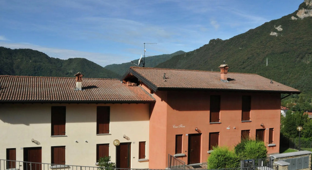 Very spacious apartment in Crone, just 500 meters from the Idro, Reserva ahora Apartamento Crone Lombardía