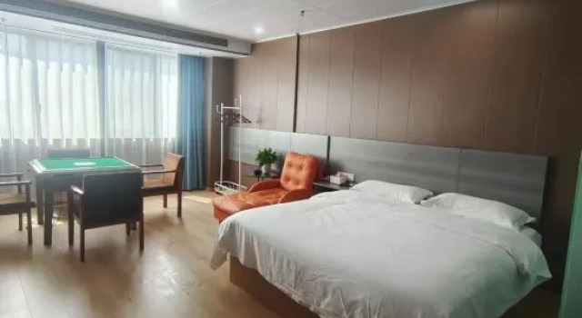Люкс Business Yuyao wanxinzhutishangwu Hotel