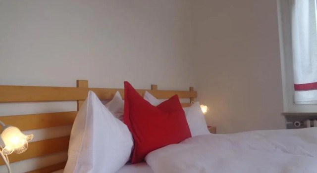 Двухместный номер Standard с балконом Hotel Garni Suisse