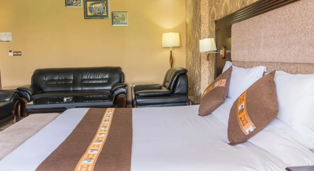 Suite junior con balcón Lemigo Hotel