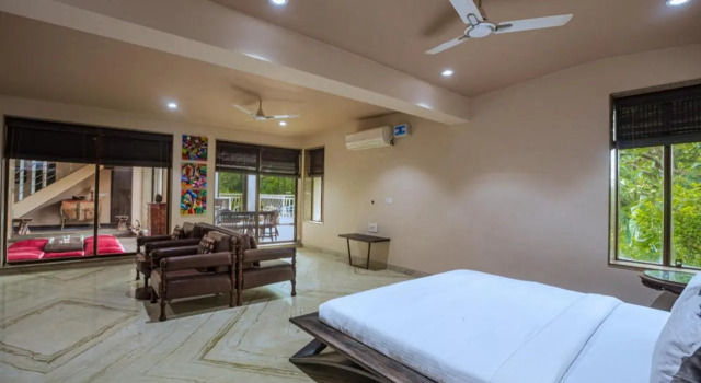 Saffronstays Aura