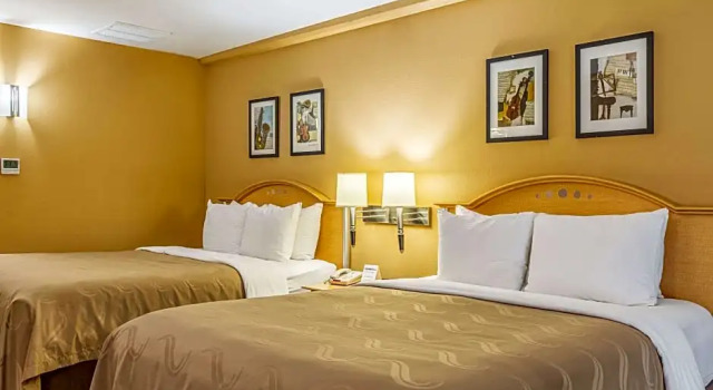 Шестиместный люкс Quality Inn Branson - Hwy 76 Central