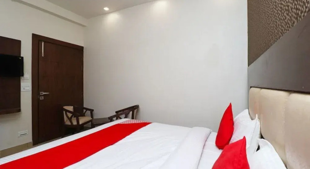 SPOT ON AGR489 Hotel Relax
