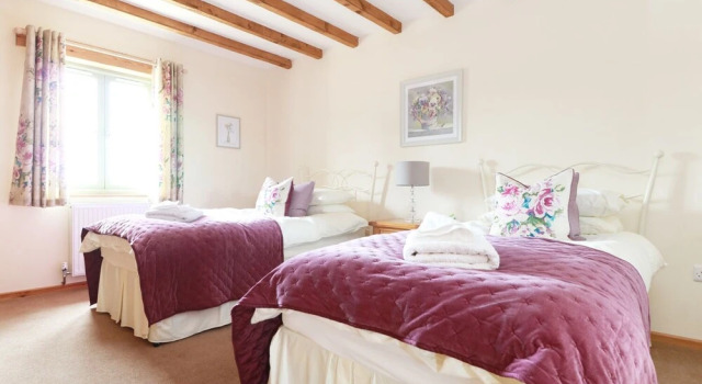 Hawthorn Cottage, Varaa Lomakoti Mökit kohteessa Merseyside, Mökki