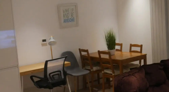 Stunning 1-bed Apartment in London, Varaa Huoneisto Asunnot kohteessa Merseyside, Huoneisto