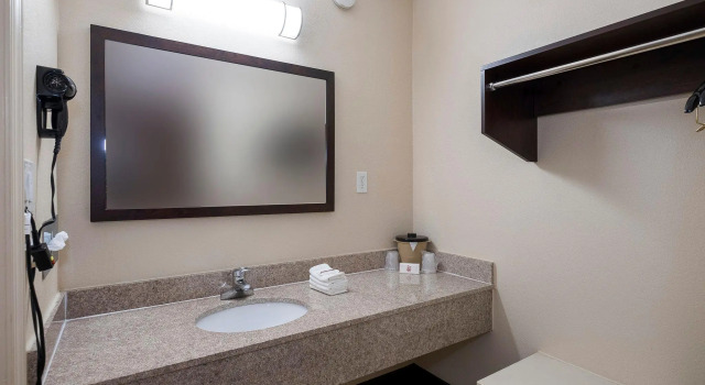 Номер Superior Red Roof Inn Fredericksburg North