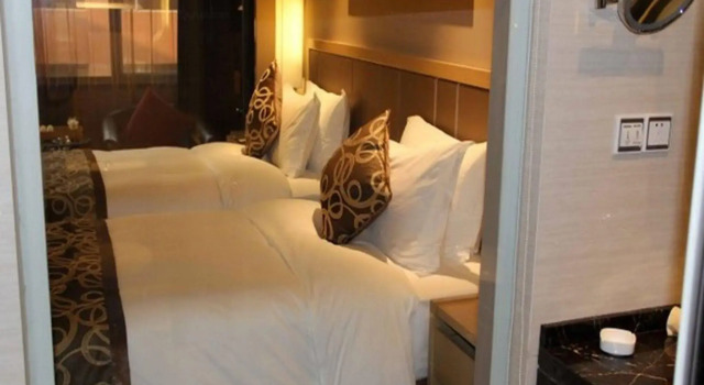 Jin Rui Jia Tai Hotel, Rezerwuj Hotel Hotele 4-gwiazdkowe w Siming, 4*