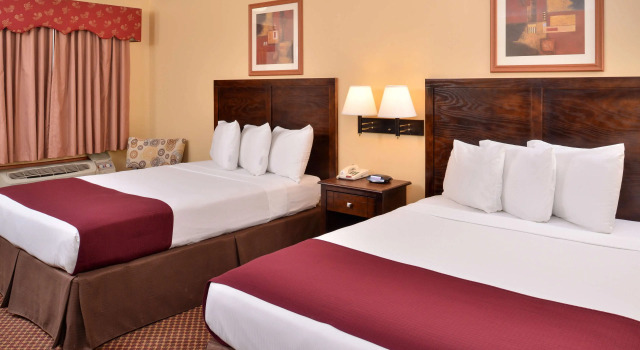 Четырёхместный номер Standard Americas Best Value Inn Bryant