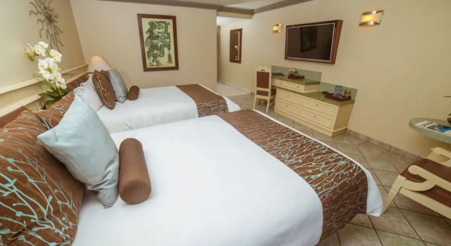Camera Standard Estero Beach Hotel & Resort
