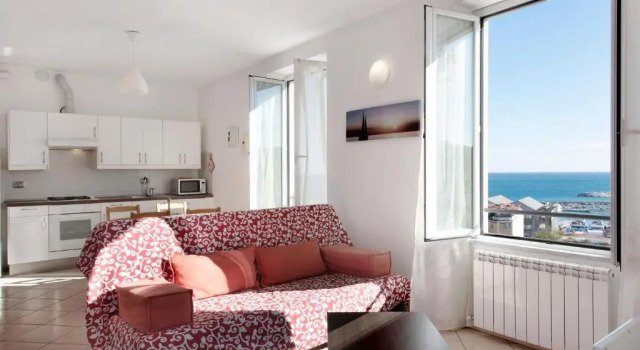 Trilocale in villa vista mare Apt 3, Забронировать Вилла Коттеджи Варацце, рядом с Туристический порт Варацце, Коттедж