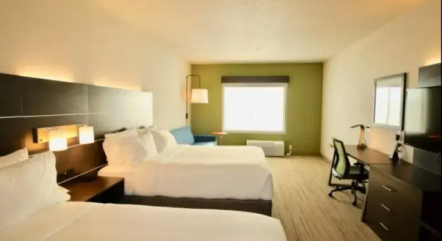 Четырёхместный люкс Holiday Inn Express & Suites - Kirksville - University Area by IHG