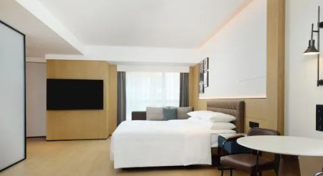 Номер Standard Four Points by Sheraton Chongqing