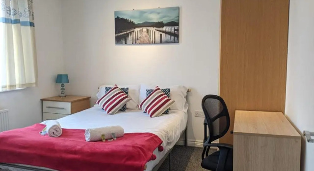 MBIZ Apartment - En-suite with Allocated Parking