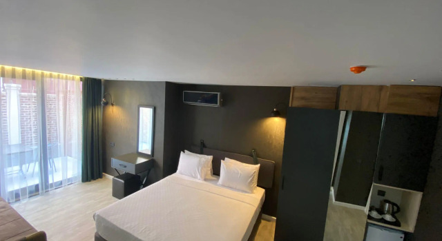 Трёхместный номер Standard Estera Hotel & Spa